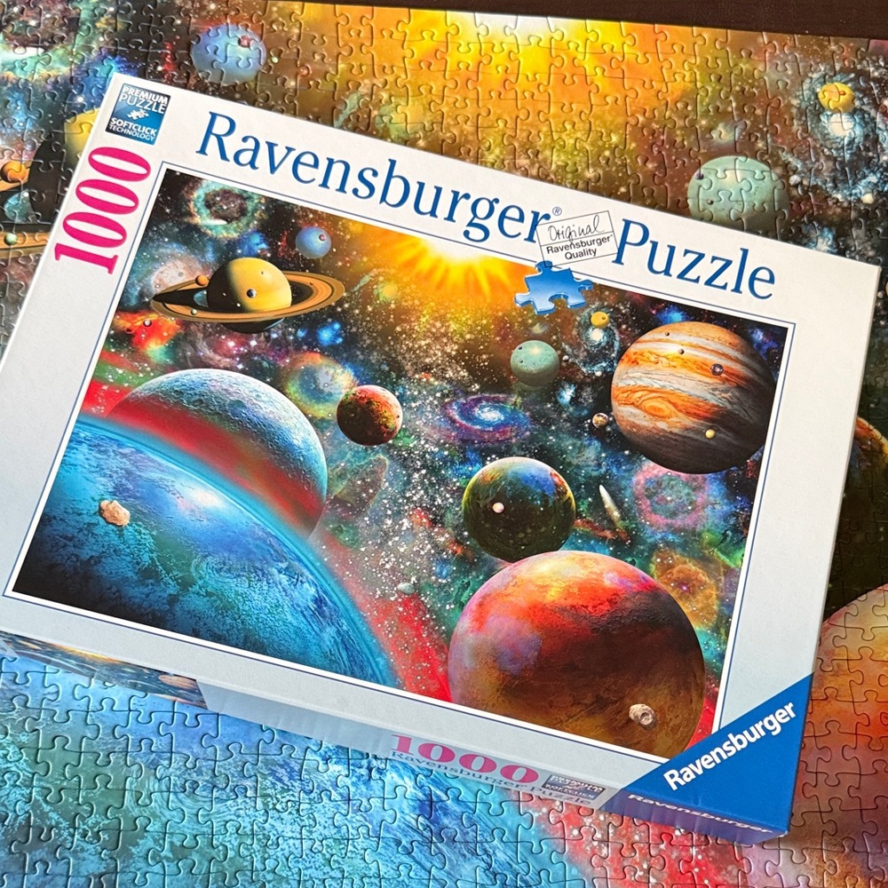 Ravensburger 1000 Piece Colorful Space Planet Jigsaw Puzzle. Name - Planeten